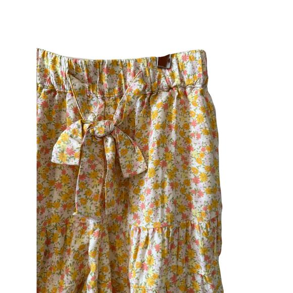 So High Rise Pull on Ruffle Shorts Ditsy Floral Print Yellow L - Picture 3 of 7